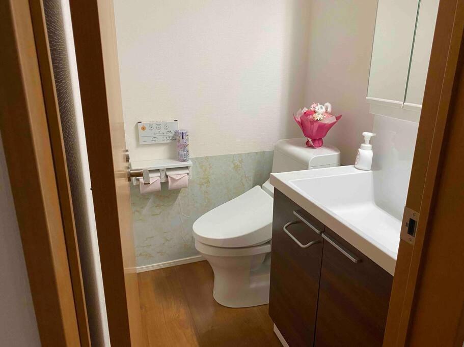 Ferienwohnung 5Ldk3Toilets: 最近の駅6分・スカイツリー電車1分・浅草電車4分・Nrt電車60分 Präfektur Tokio Exterior foto